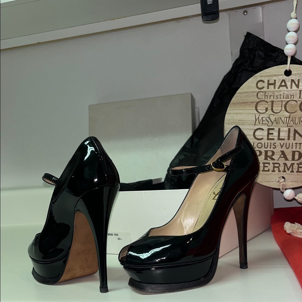 YVES SAINT LAURENT Tribute 105 PUMP  VITELLO VERNICE SOFT NERO Size 6 & 1/2